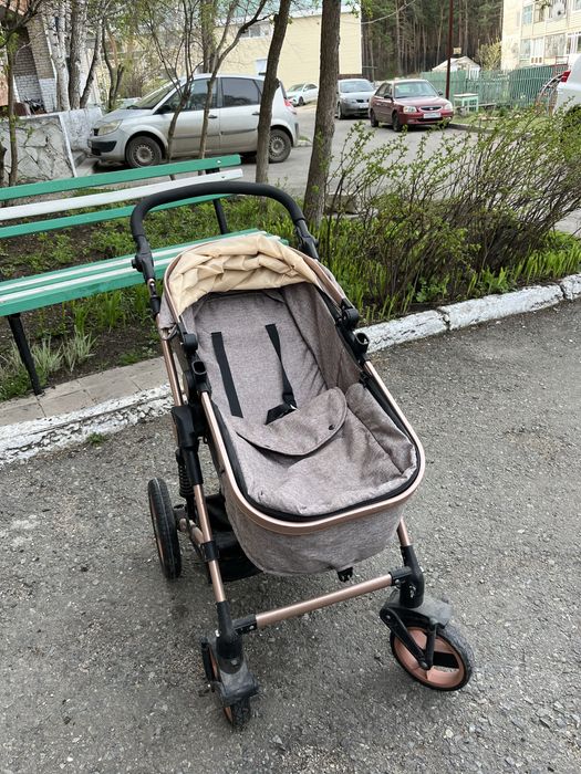 Коляска детская. Очень хорошем состояние