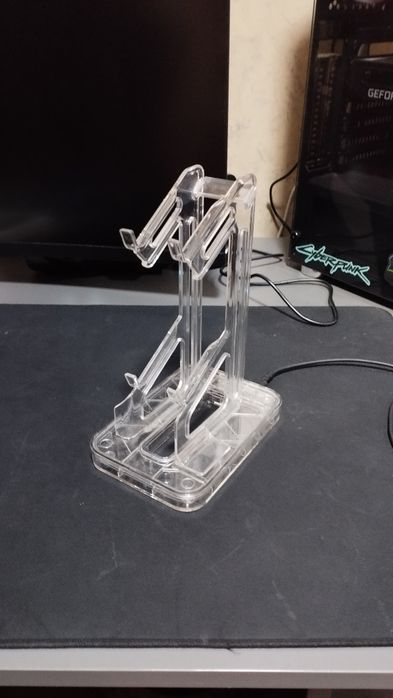 Подставка под геймпады