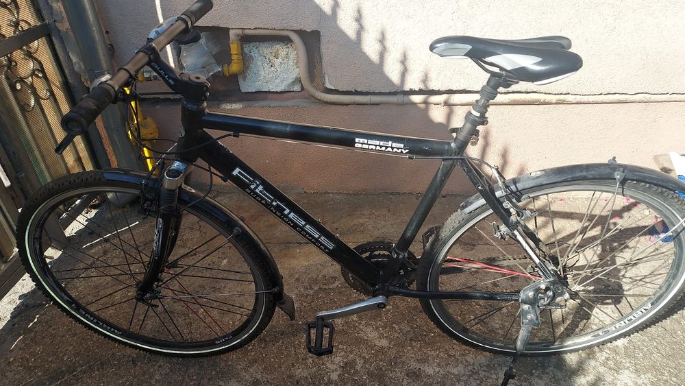 Bicicleta bulls de naveta echipata complet, pret accesibil.