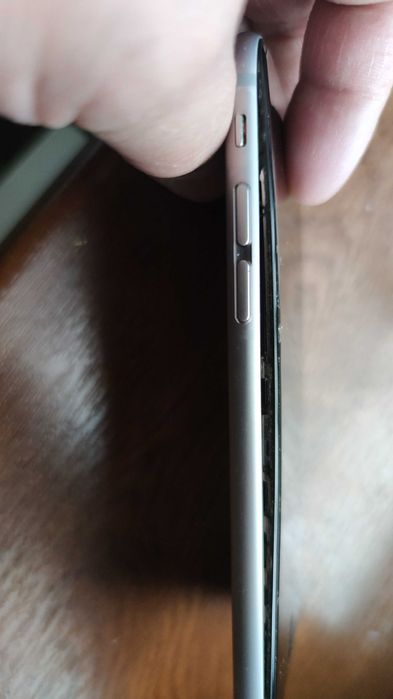 iPhone 6s, память 32 ГБ.