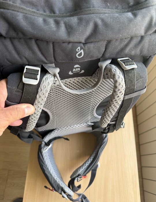 РАНИЦА QUECHUA за планински преходи MH500, 40л., черна
