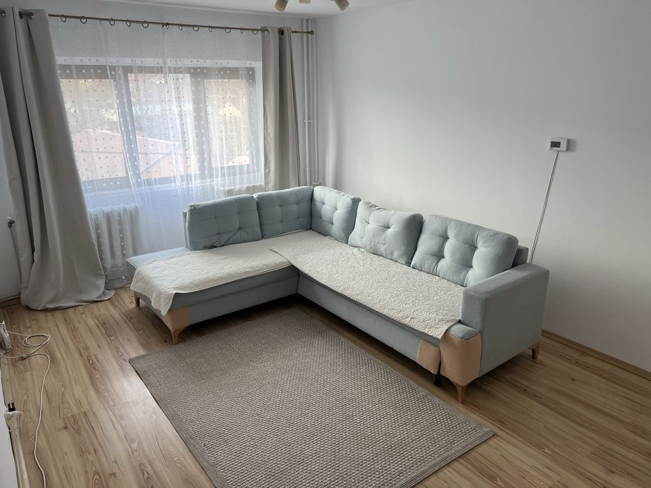 Inchiriez apartament 2 camere zona cartier