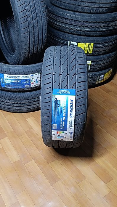 235/45ZR18  FARROAD