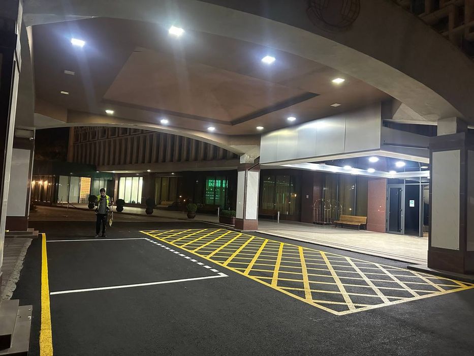 Razmetka yoʻl yotiq chiziqlaro