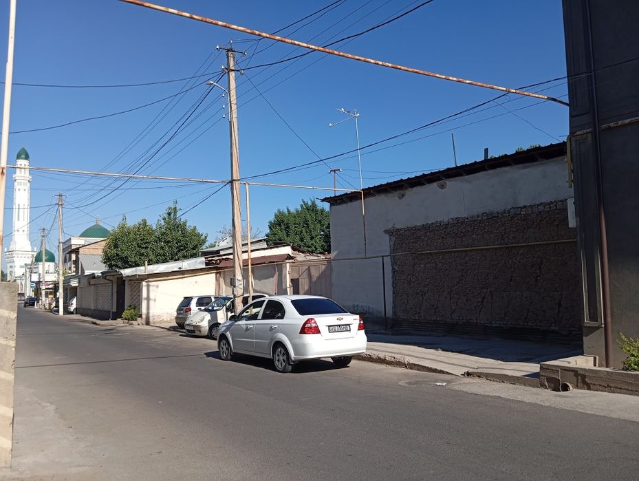 Uy sotiladi Ko'kcha mahallada