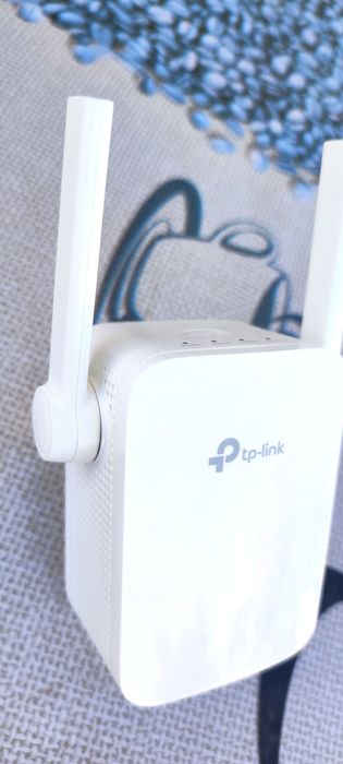 Wifi extender și căști Sony wireless calculator. laptop tel etc putere