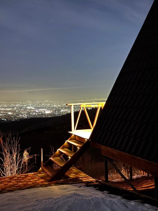 Домик с видом на город посуточно