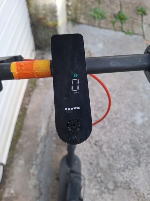 Тротинетка на ток, Xiomi 350 w.