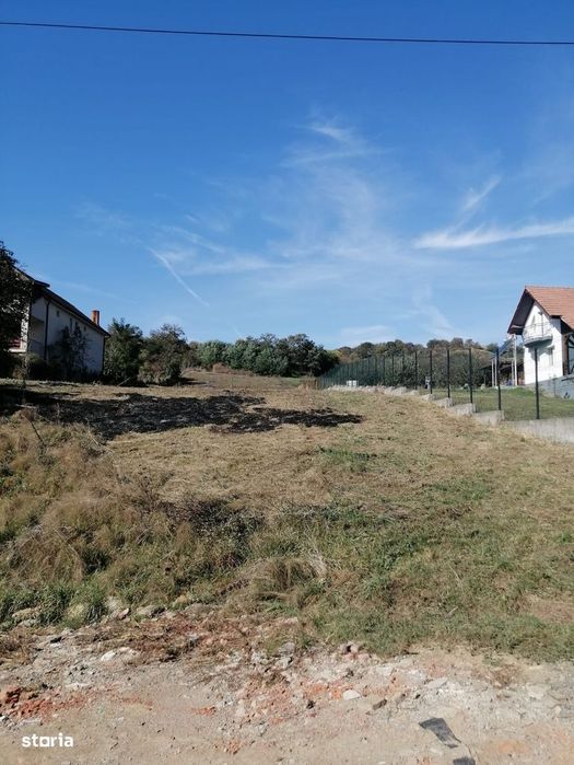 Teren Intravilan Merilor 33,29 ari