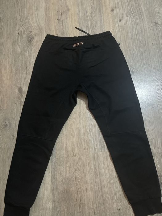 Syna World Nike tech долнище