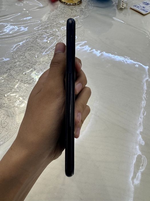 iPhone xr 64 gb.