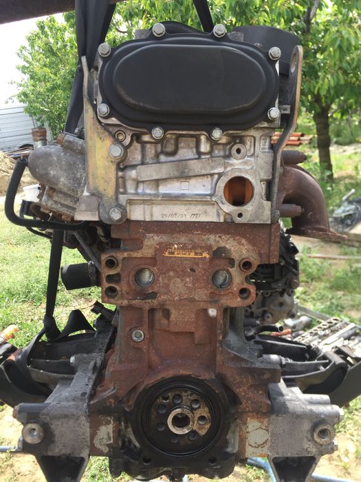 Motor Iveco 2.8. Avem in stoc mai multe piese chiuloasa cutie ambreaj