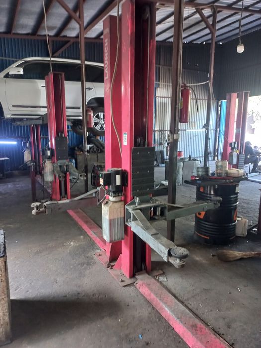 Продам б/у подъемники