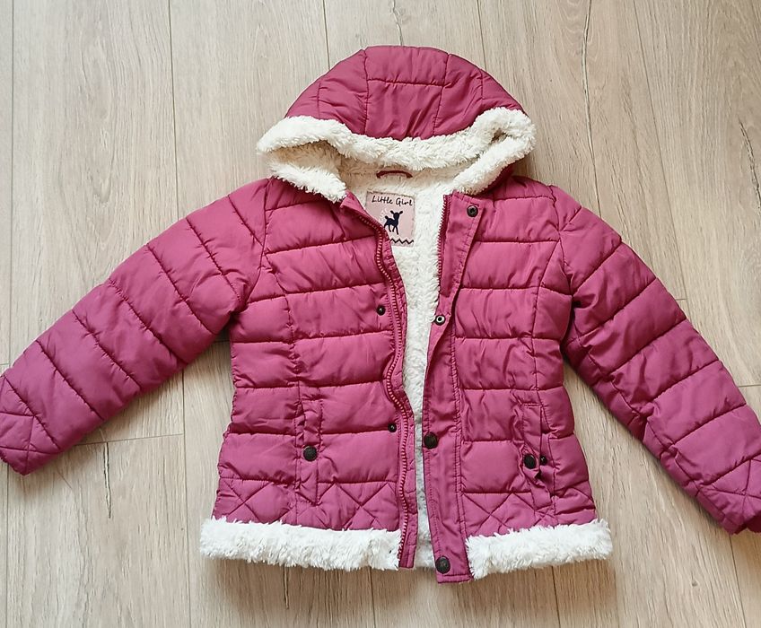 Geaca iarna fetiță mărimea 116-122 stare f buna