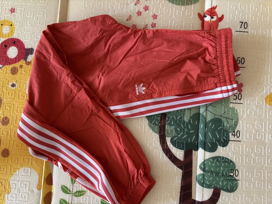 Дамски спортен панталон adidas