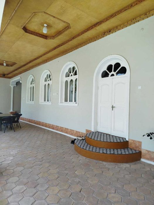 Qarshi shahri Alisher Navoiy MFYda hovli sotiladi