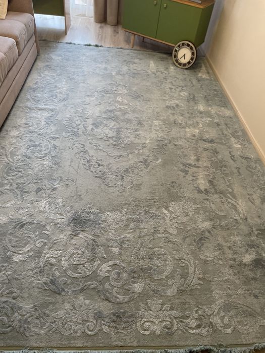 Продам ковер стильный