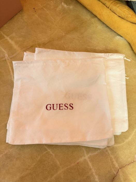 Пыльник для сумок Guess