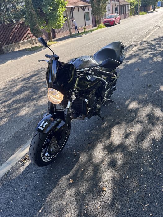 Kawasaki z750s naked