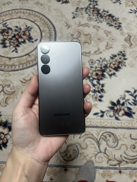 Продам Самсунг S24, 256 память