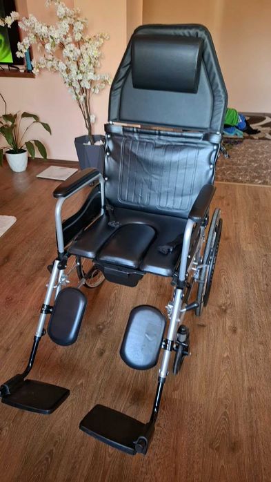 Scaun fotoliu persoane cu dizabilitati