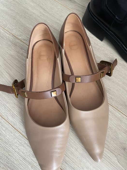 Продам женскую обувь