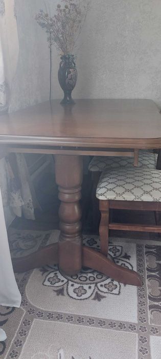 продается стол гостевой