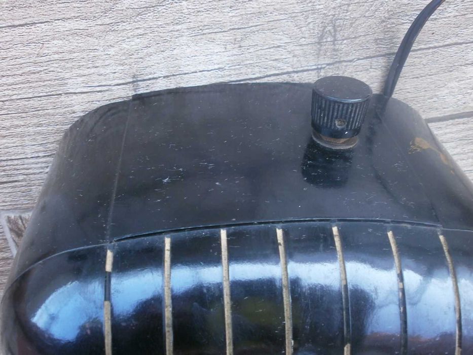 Ретро РадиоТочка от 50те Бакелитова и от 80те Тонмайстор