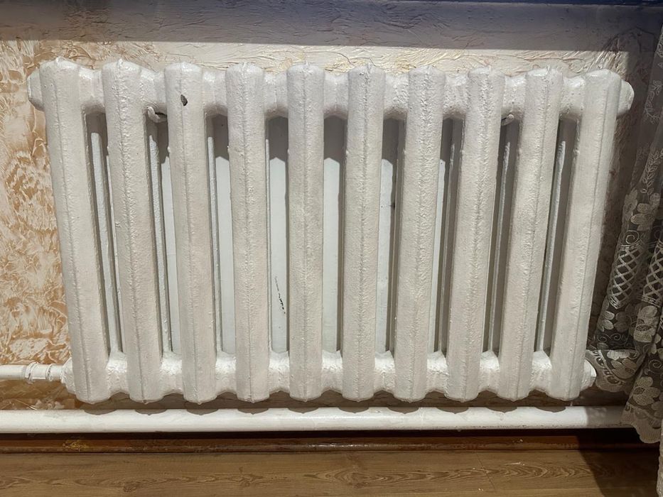 Продам чугунные батареи