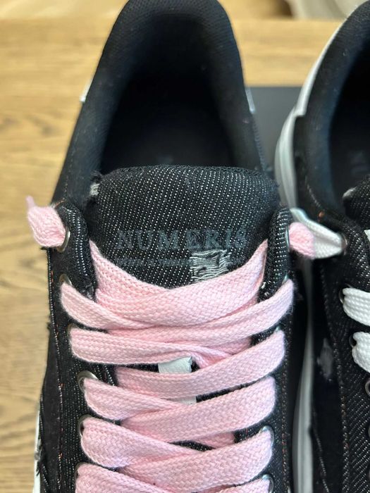 Adidași NUMERIS 42
