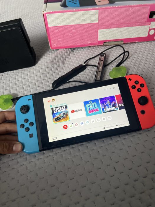 Продаю Нинтендо свич