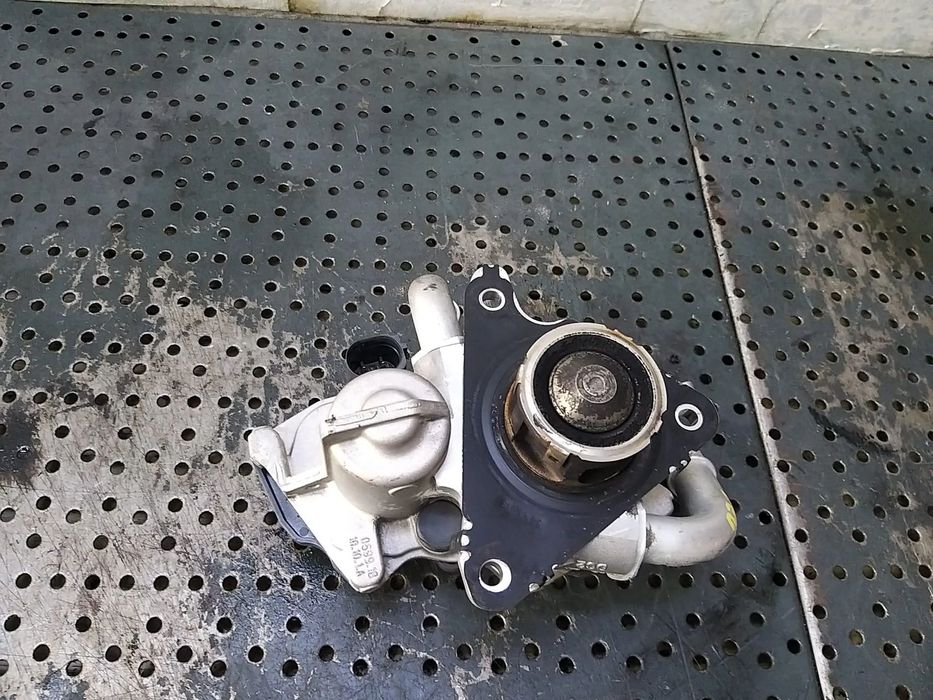 Egr 2.0 tdi audi a4 b9 8w 04l131501s v29062884b