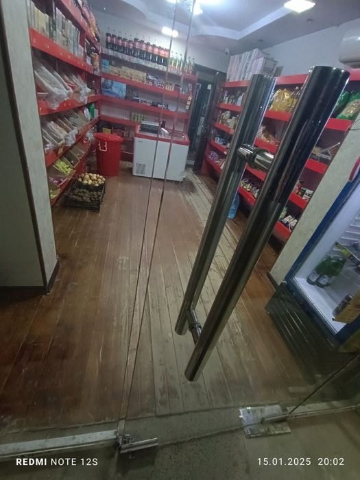 Стеклянные двери