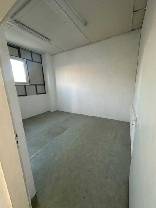 Дава се под наем Склад в Варна, Изгрев - 500 кв.м за 2493.39 € - Снимка #4