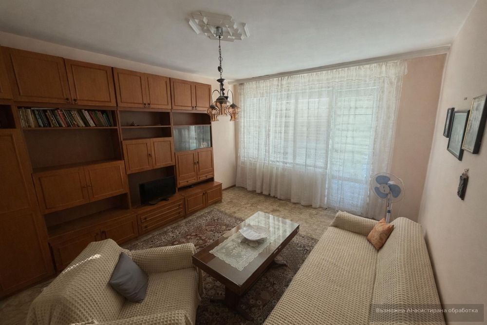 Дава се под наем Двустаен апартамент в Бургас, Лазур - 62 кв.м за 300 € - Снимка #1