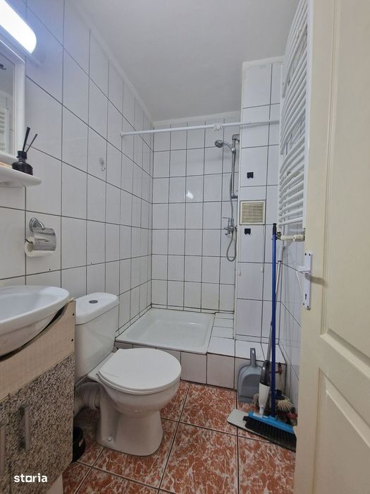 Faleza Nord-Garsoniera decomandata, centrala gaze, termen lung-350euro