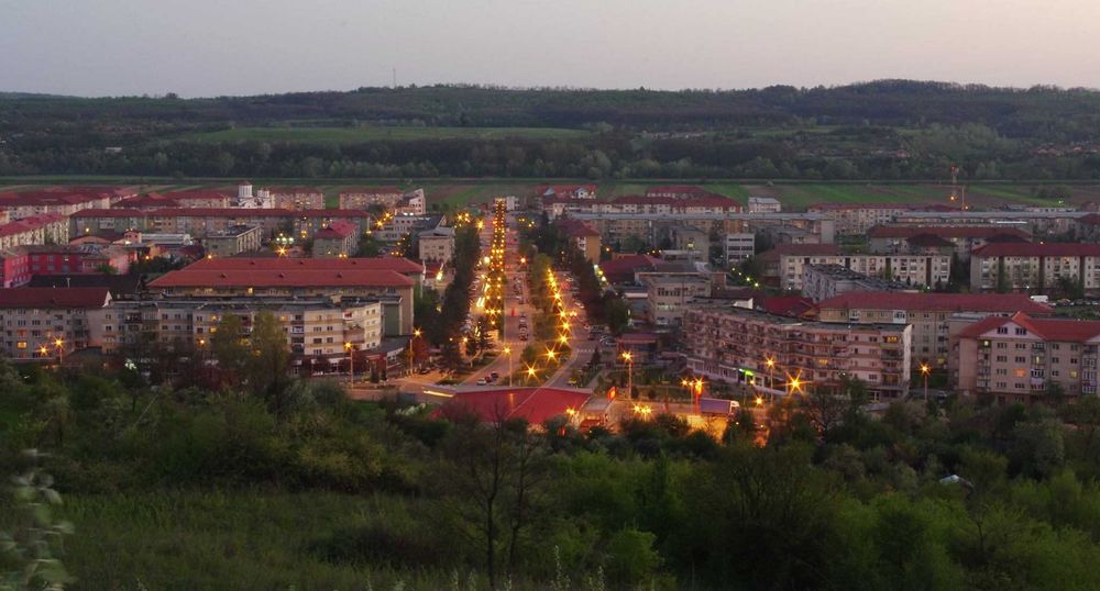 Apartament 3 camere | Complet mobilat | Centrala Proprie | Motru