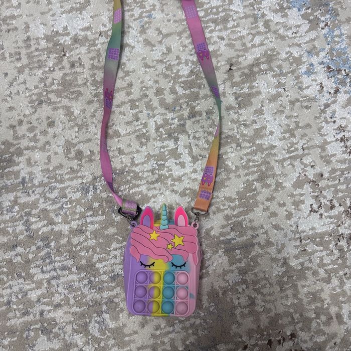 Мини сумка попит