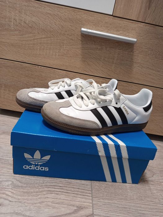 Adidas samba og бели