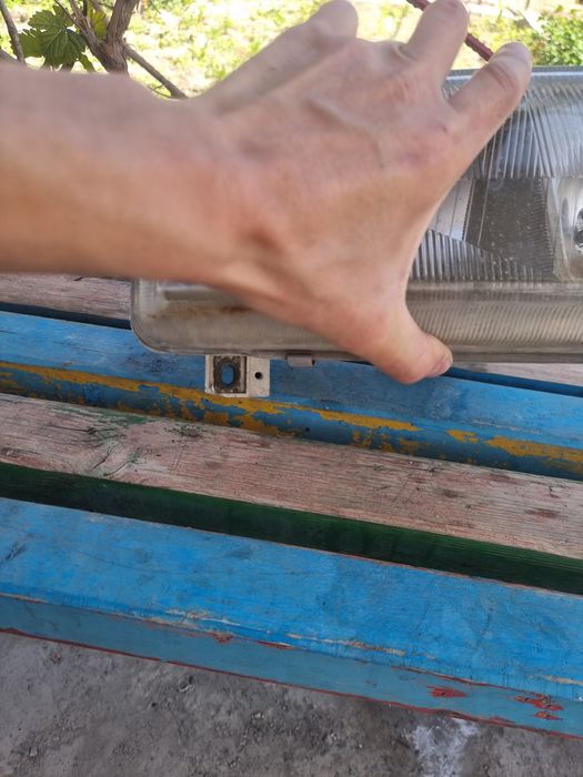 Фара Ауди Б4 правая орегинал