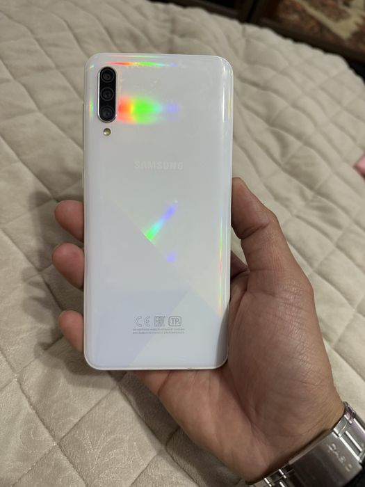 Продам Samsung Galaxy A50s