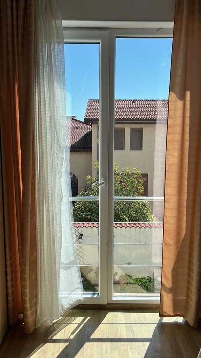 Apt. Mamaia-Nord 2 camere cu balcon & aer condiționat —10 min. de plajă