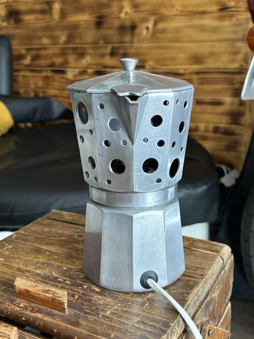 Lampa Machineta Moka Pot