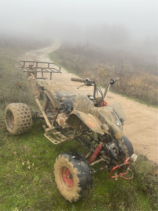 Vand un atv de 125cc