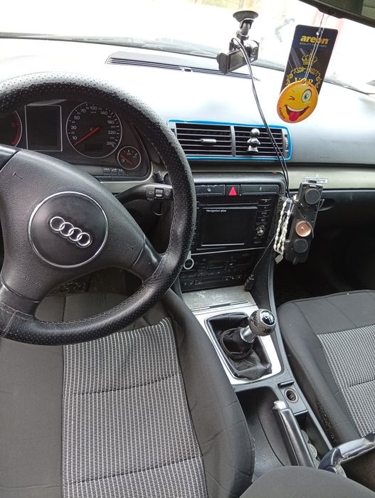 Audi a4 anul 2001