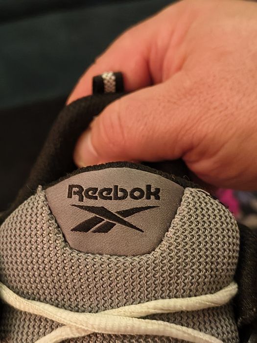 Маратонки reebok 39 номер