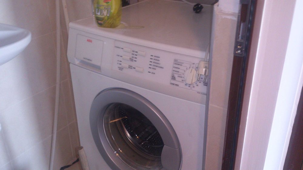 Дава се под наем Тристаен апартамент в Велико Търново, Център - 98 кв.м за 357 € - Снимка #8