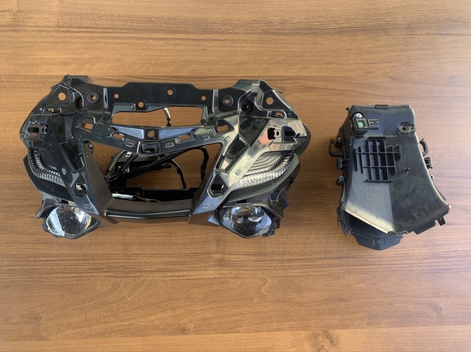 Dezmembrez yamaha r6 r11-rj15