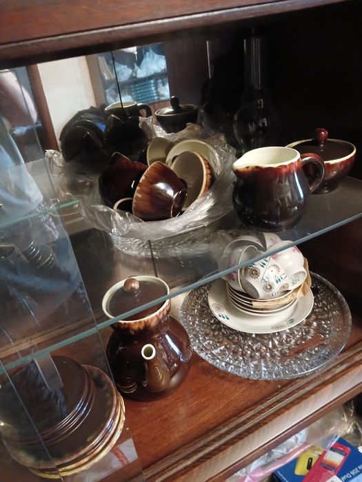 Кофейные наборы, хрустальные блюдо