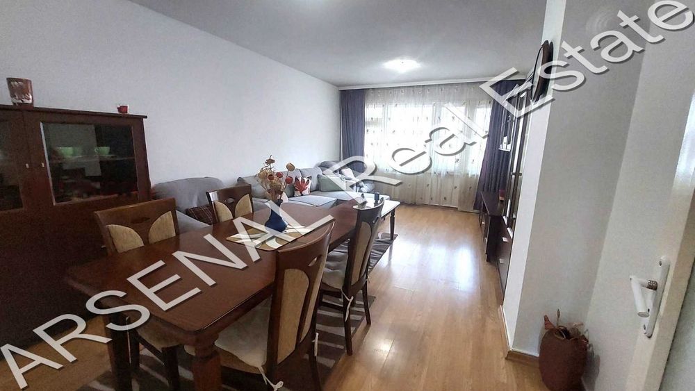 Дава се под наем Тристаен апартамент в София, Лозенец - 120 кв.м за 800 € - Снимка #2